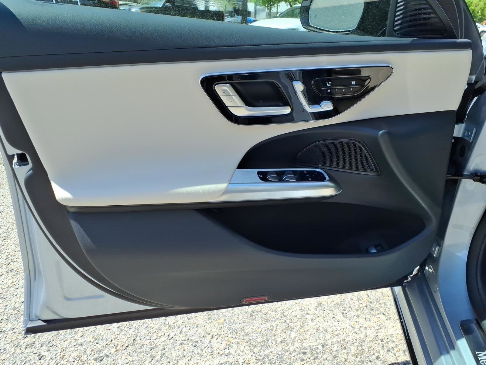 New 2026 Mercedes-Benz E 350 4MATIC Sedan image 12