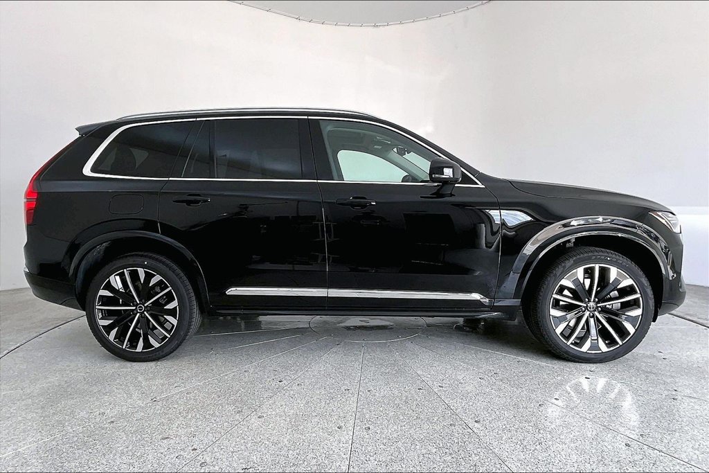 New 2026 Volvo XC90 B5 Plus AWD/4WD image 10