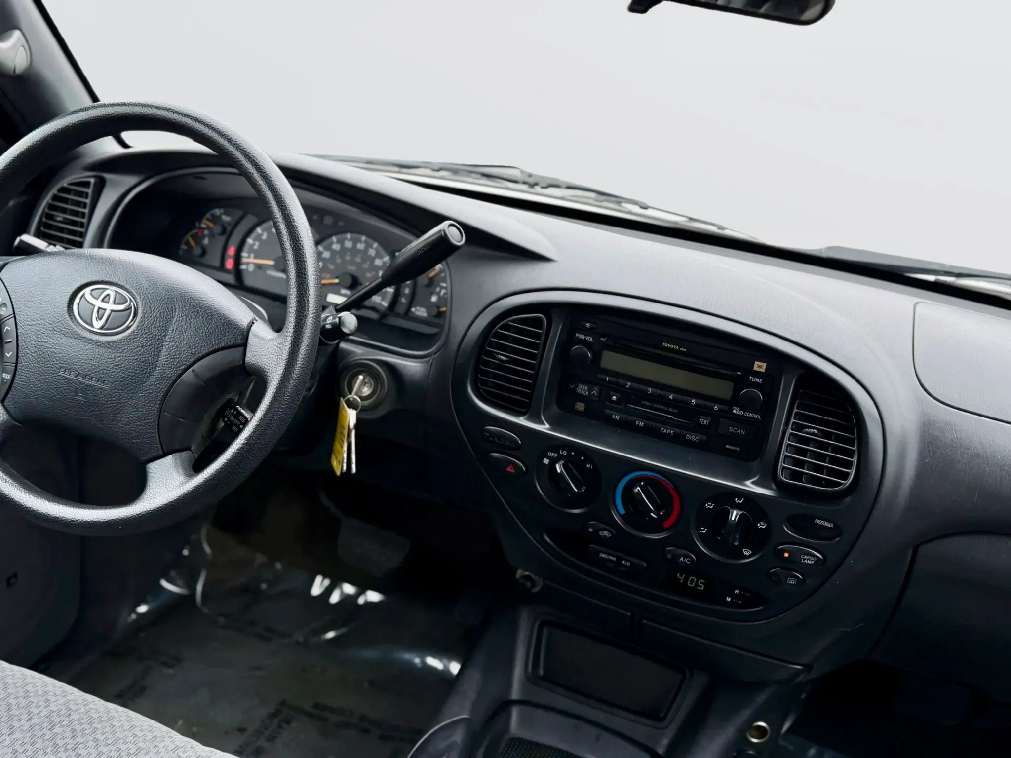 Used 2004 Toyota Tundra SR5 AWD/4WD image 17