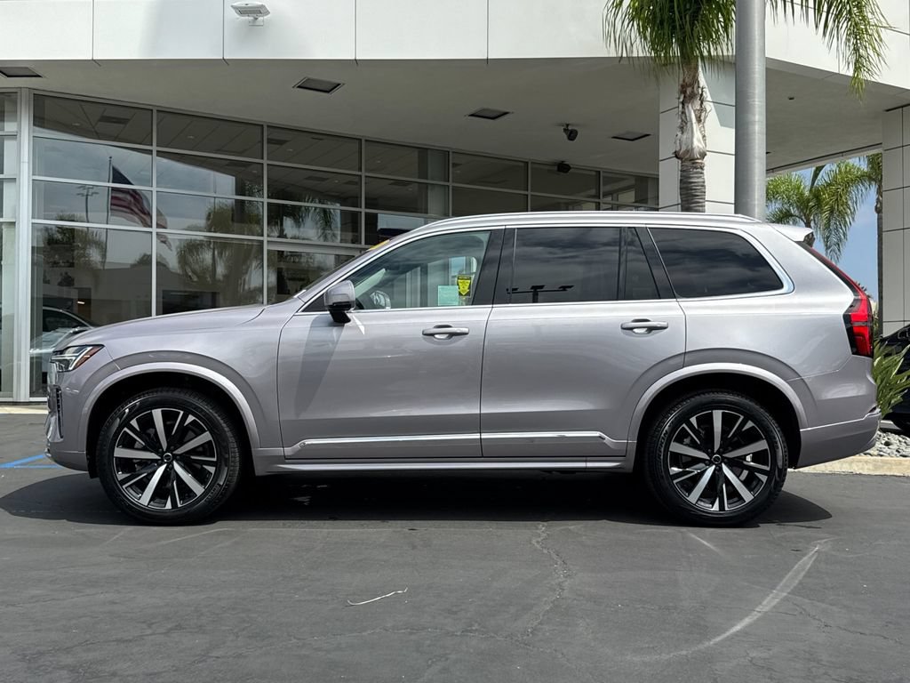 New 2026 Volvo XC90 B5 Core AWD/4WD image 2