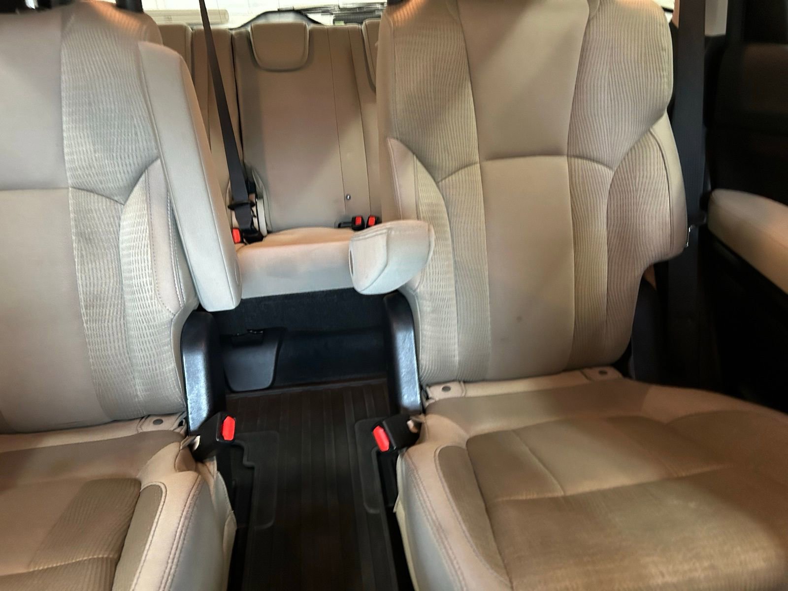 Used 2022 Subaru Ascent Premium w/ Convenience Package AWD/4WD image 21