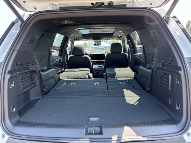 New 2025 Chevrolet Traverse LT w/ Enhanced Driving Package image 29