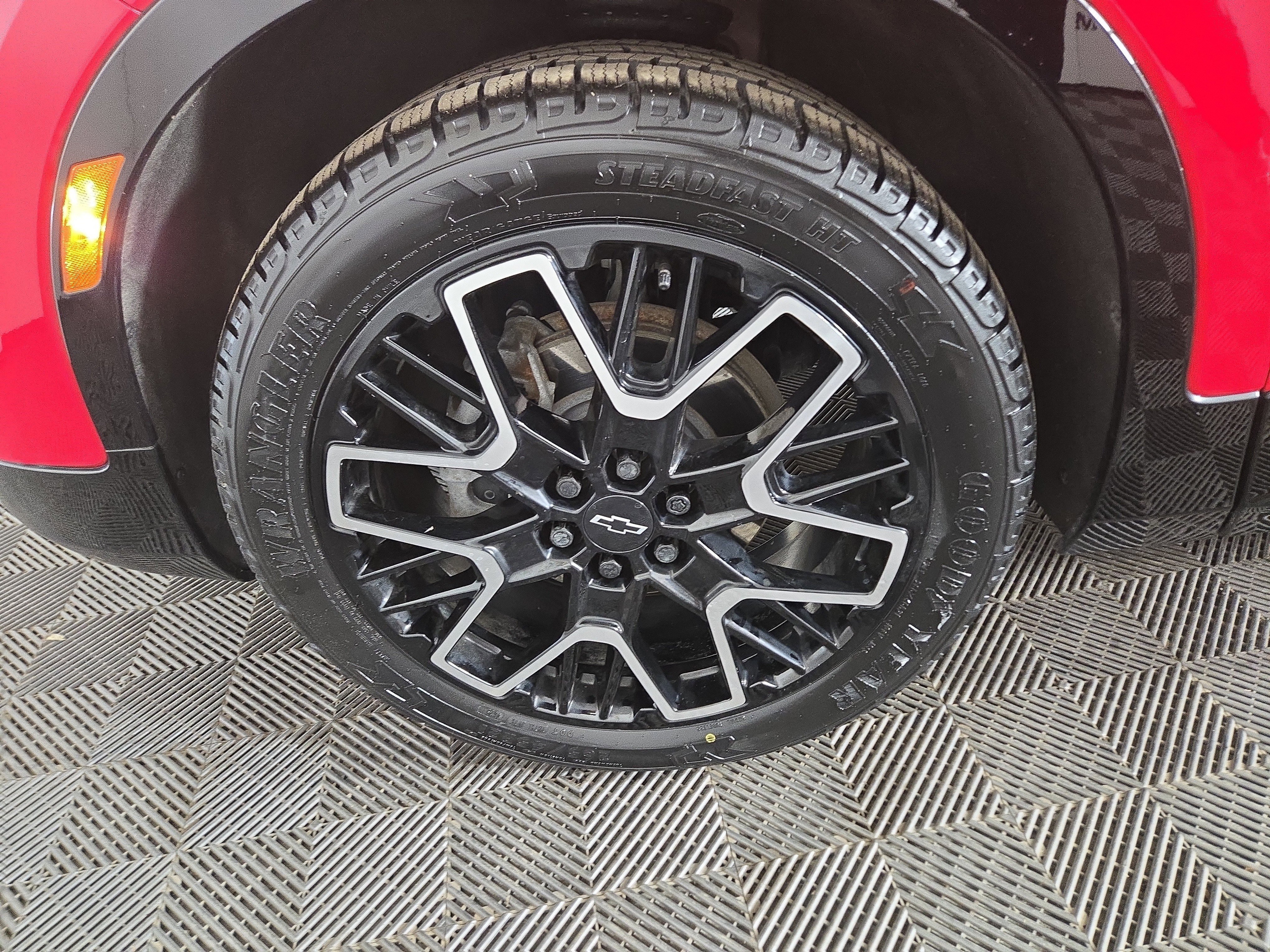 Used 2024 Chevrolet Blazer RS w/ Driver Confidence II Package image 36