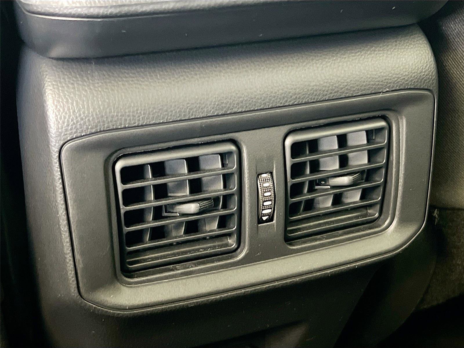 Used 2025 Toyota RAV4 XLE image 25