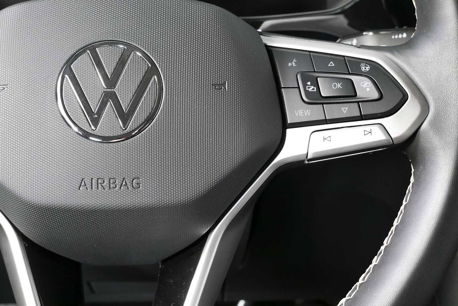 Certified 2024 Volkswagen Taos S FWD image 14