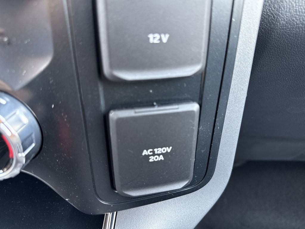 New 2025 Ford F150 Lariat w/ Equipment Group 501A Mid image 38