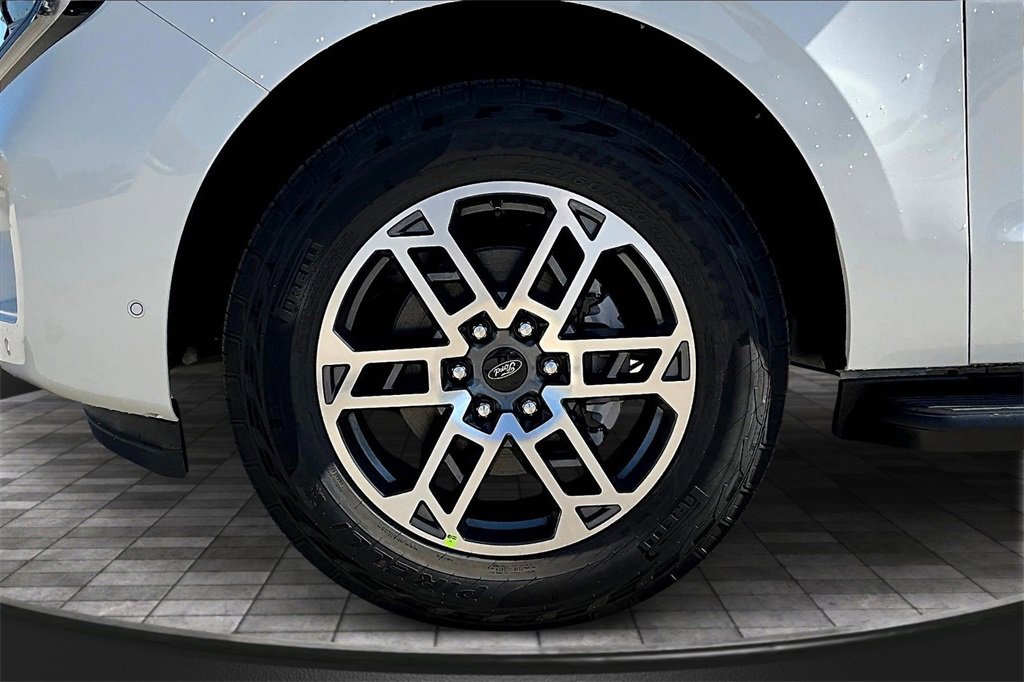 New 2025 Ford Expedition Max Active image 26