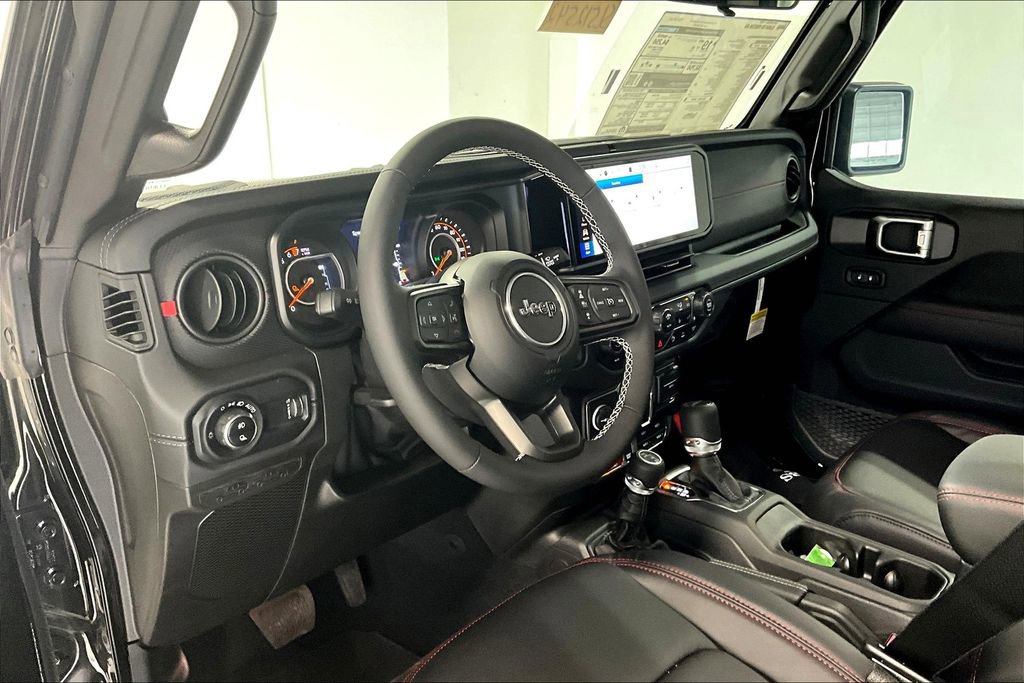 New 2025 Jeep Gladiator Rubicon w/ Safety Group AWD/4WD image 9