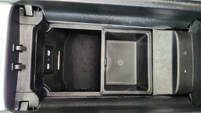 Used 2024 Mercedes-Benz GLC 300 4MATIC w/ AMG Line image 52