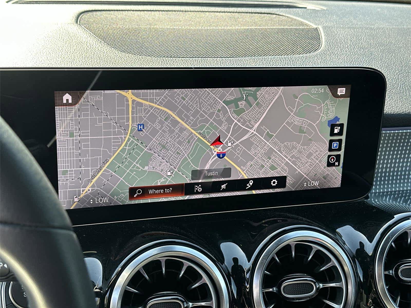 Used 2023 Mercedes-Benz EQB 250+ w/ Exclusive Package image 18