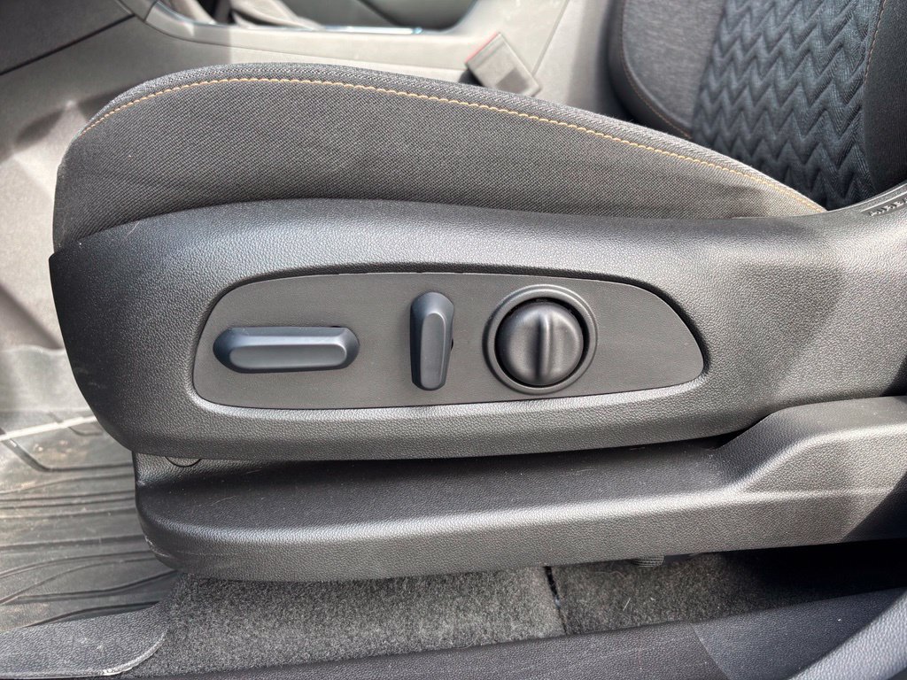 Used 2024 Chevrolet Equinox LT AWD/4WD image 17