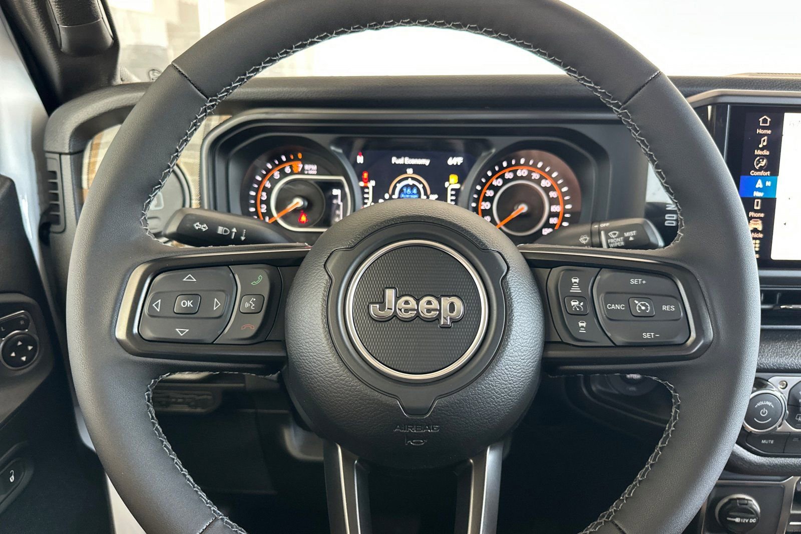 New 2026 Jeep Gladiator Sport AWD/4WD image 24