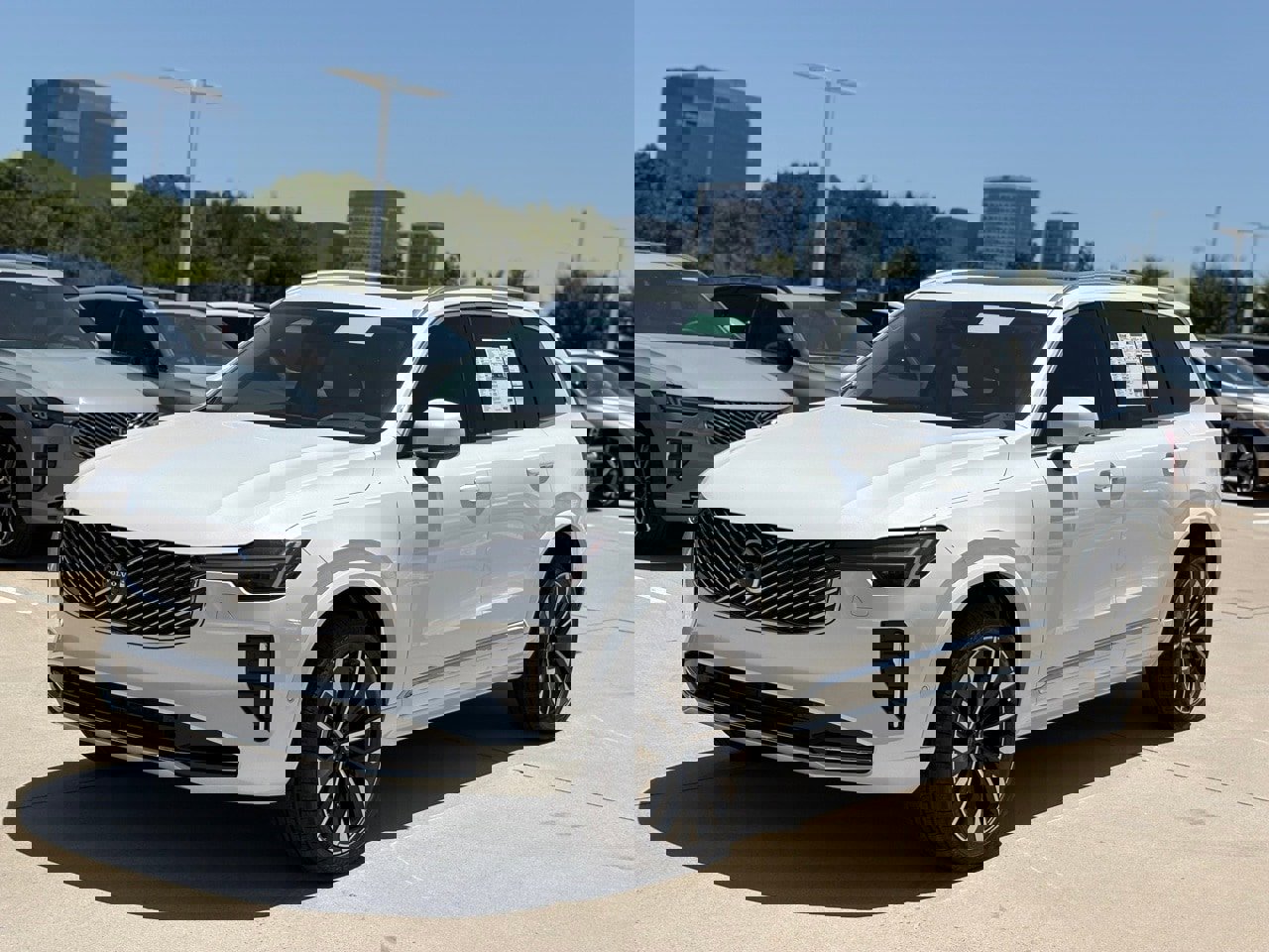 New 2026 Volvo XC90 B6 Ultra w/ Protection Package image 2