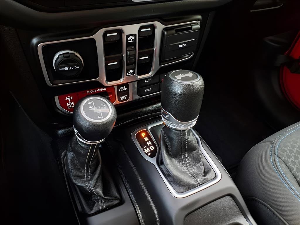 Used 2024 Jeep Wrangler Unlimited Rubicon 4xe image 16