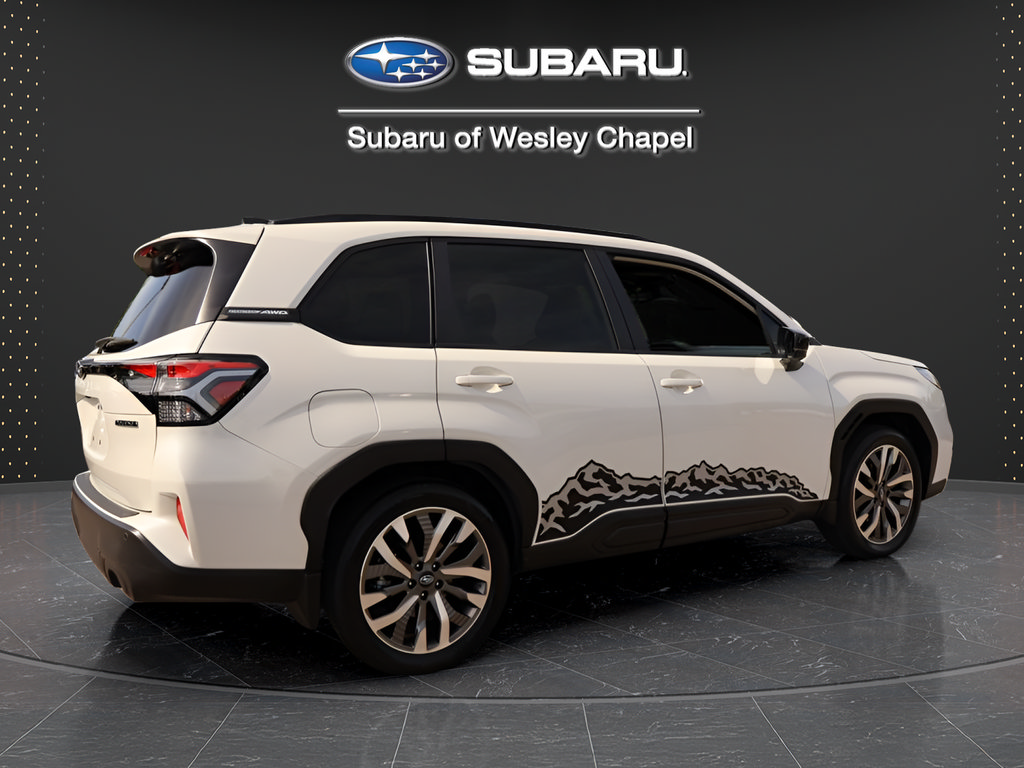 Used 2025 Subaru Forester Touring AWD/4WD image 9