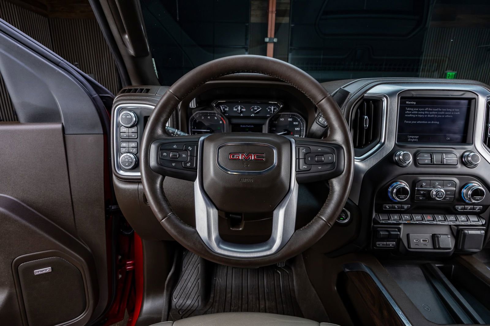 Used 2021 GMC Sierra 2500 SLT w/ Texas SLT Premium Package AWD/4WD image 18
