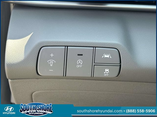 Certified 2023 Hyundai Elantra SE FWD image 23