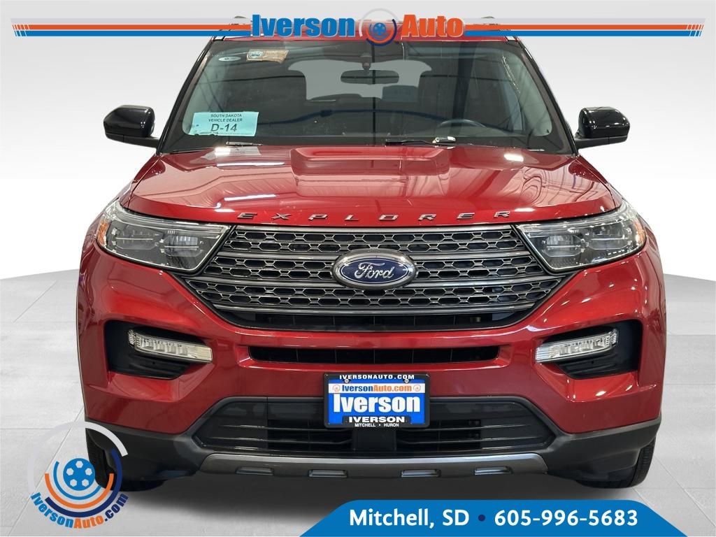 Used 2023 Ford Explorer XLT w/ Equipment Group 202A image 2