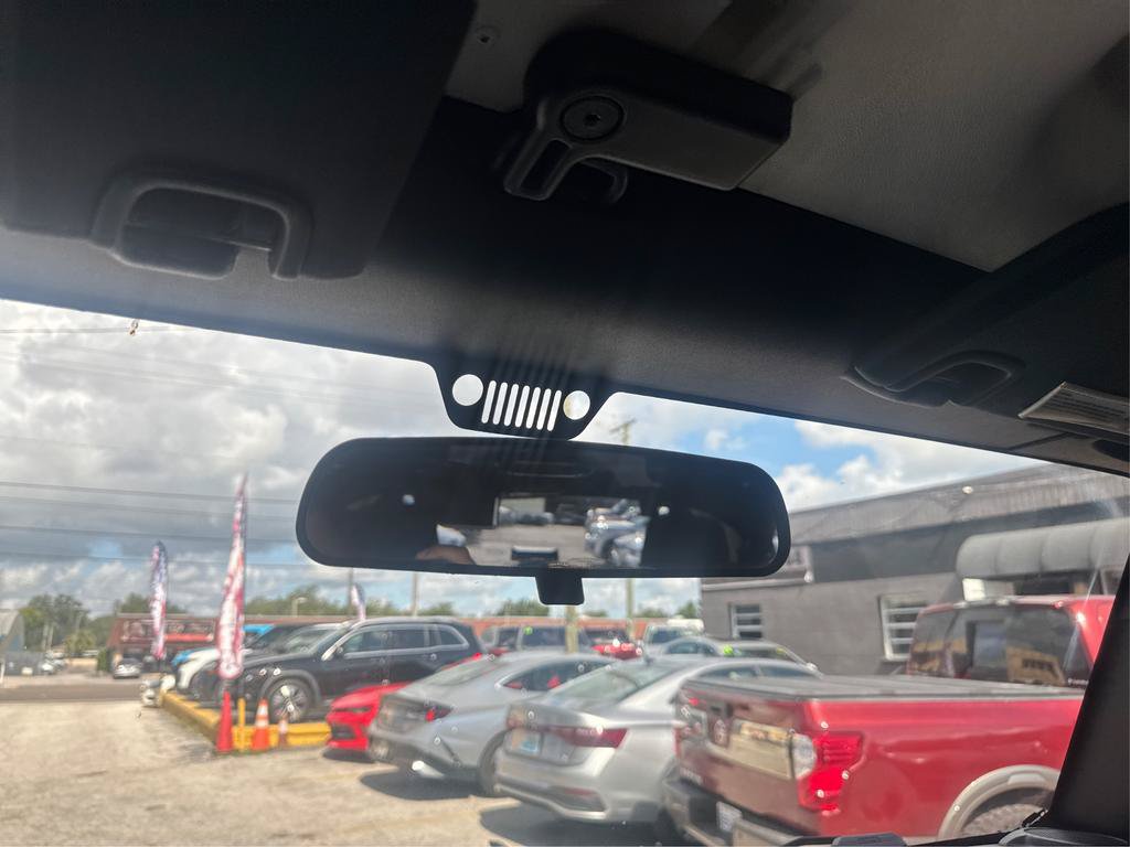 Used 2017 Jeep Wrangler Unlimited Sport AWD/4WD image 13