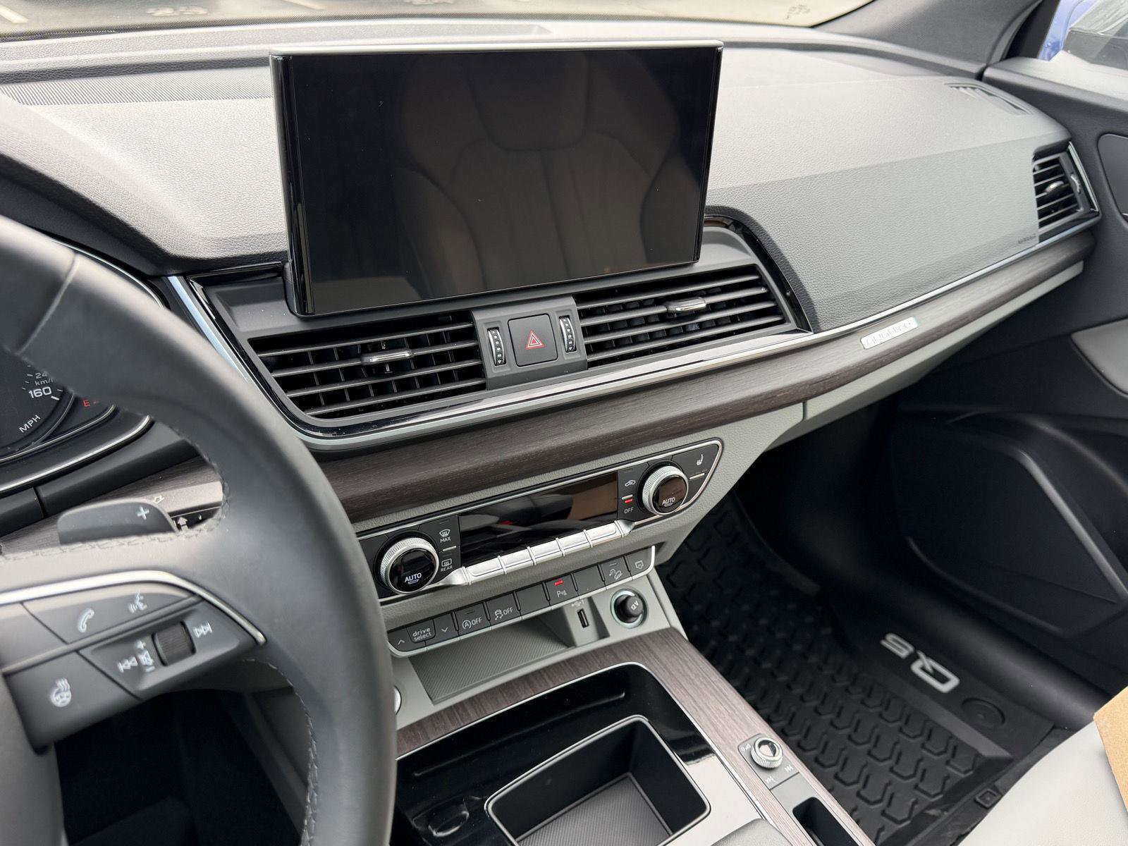 Used 2025 Audi Q5 2.0T Premium image 17