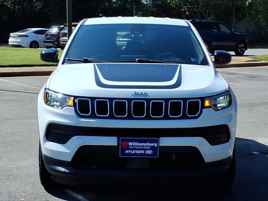Used 2024 Jeep Compass Sport w/ Mopar Graphics Package AWD/4WD image 2