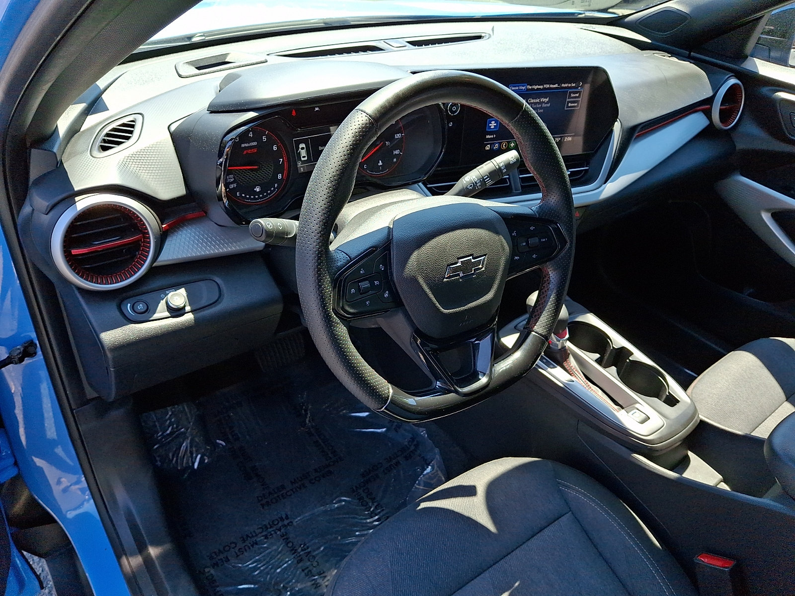 Certified 2024 Chevrolet Trax RS FWD image 26