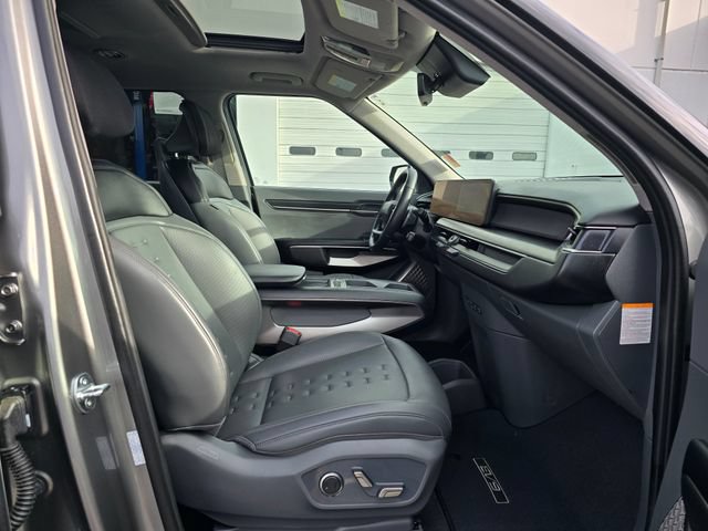Certified 2024 Kia EV9 Wind AWD/4WD image 13