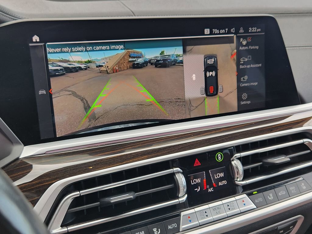 Used 2021 BMW X7 M50i w/ Dynamic Handling Package AWD/4WD image 9