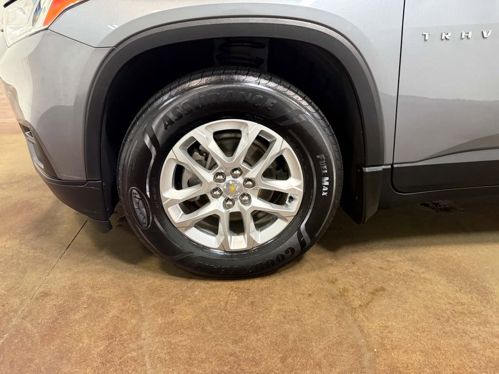 Used 2020 Chevrolet Traverse LS image 88