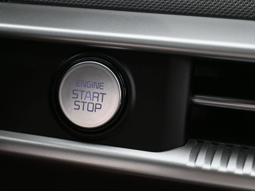 Used 2023 Kia K5 GT-Line image 31