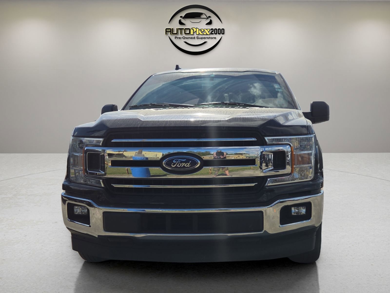 Used 2019 Ford F150 XLT image 2