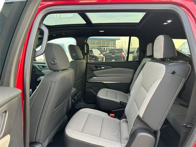 New 2026 Chevrolet Traverse LT w/ Sun and Wheel Package image 5