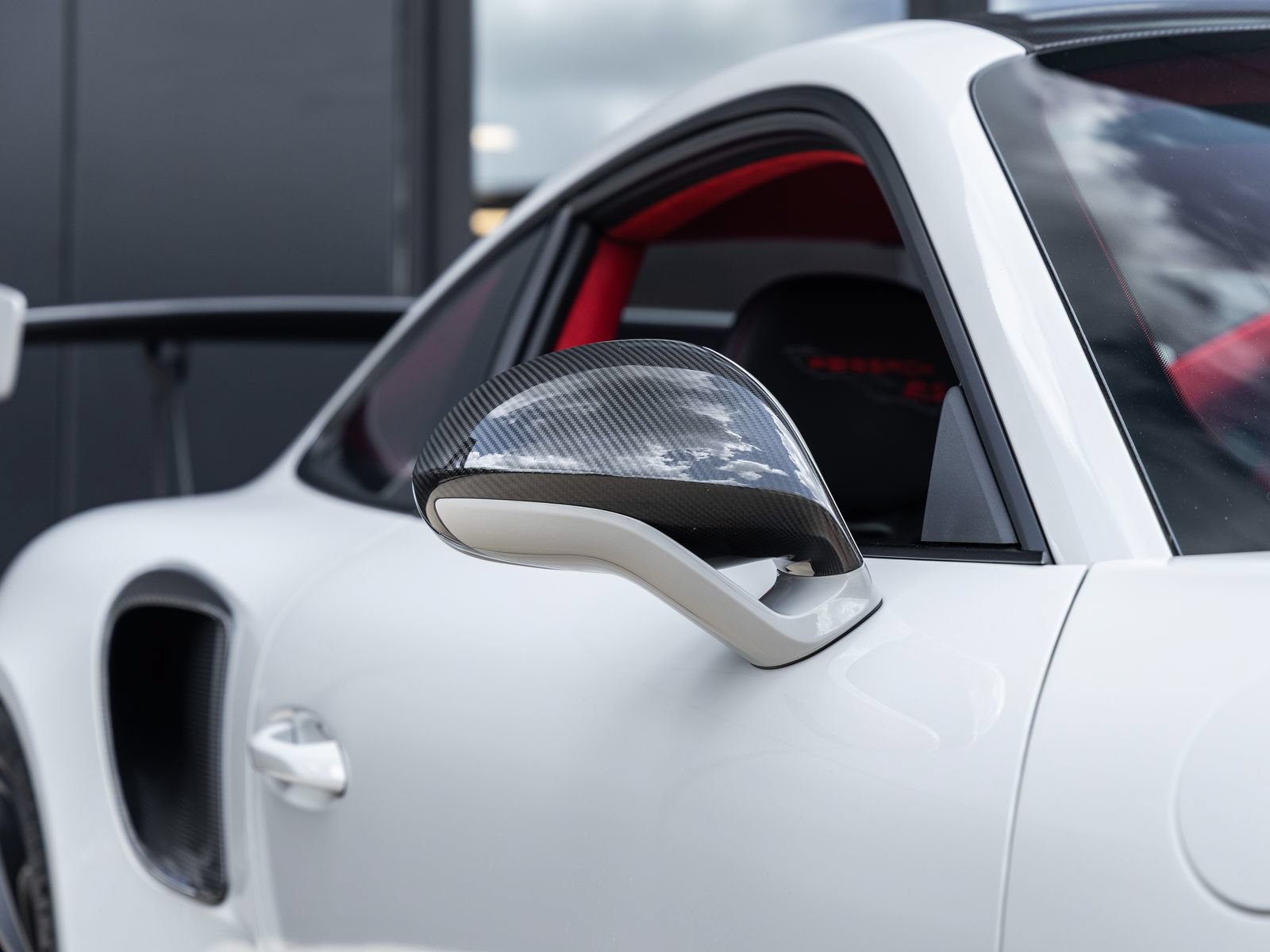 Certified 2019 Porsche 911 GT2 RS RWD image 35