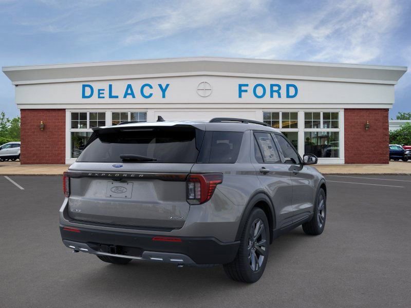 New 2026 Ford Explorer Active w/ Active Comfort Package image 8