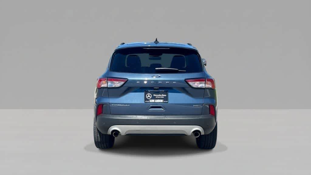 Used 2020 Ford Escape Titanium w/ Titanium Premium Package 2.0 image 5