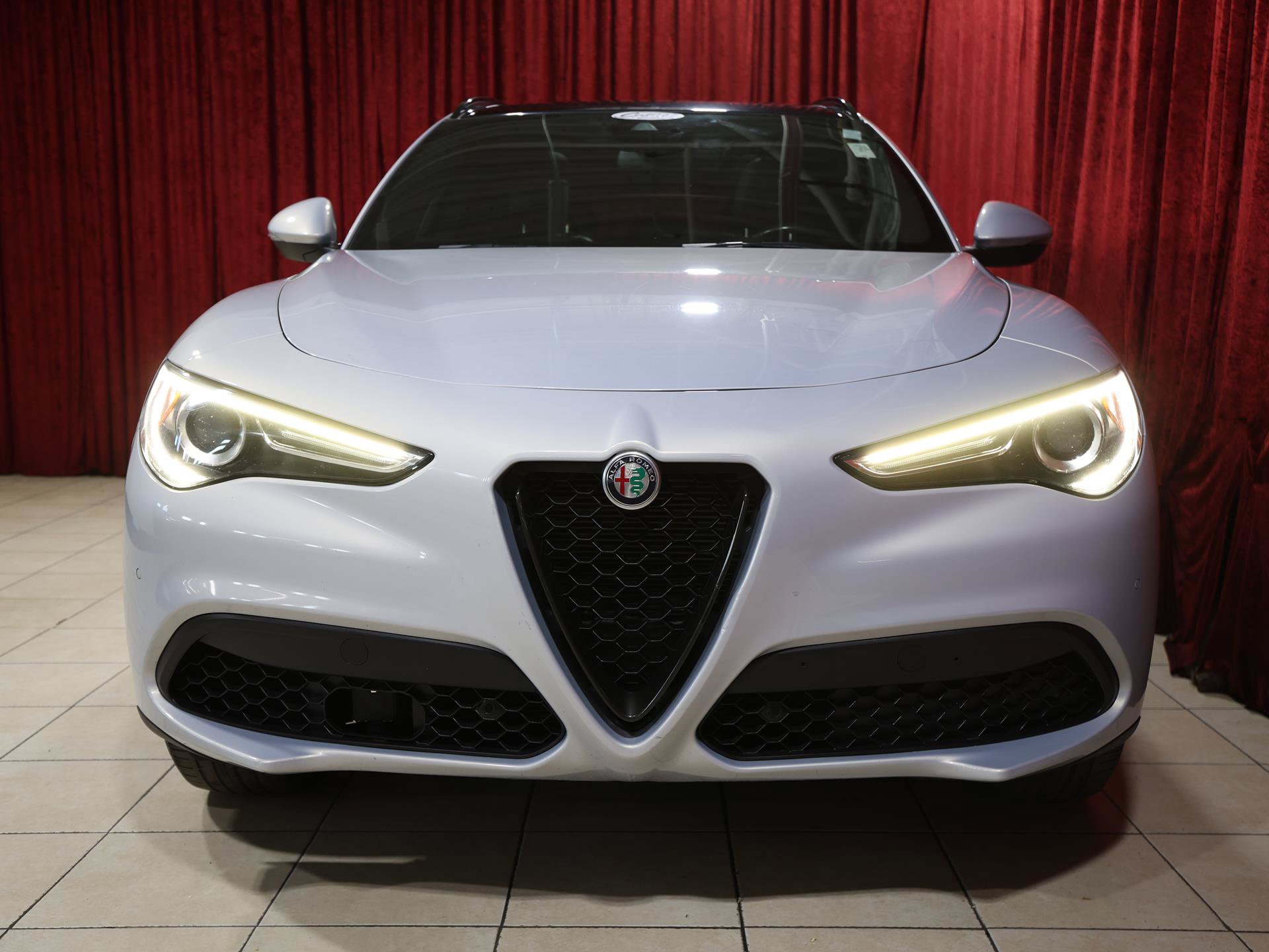 Used 2022 Alfa Romeo Stelvio Sprint RWD image 9