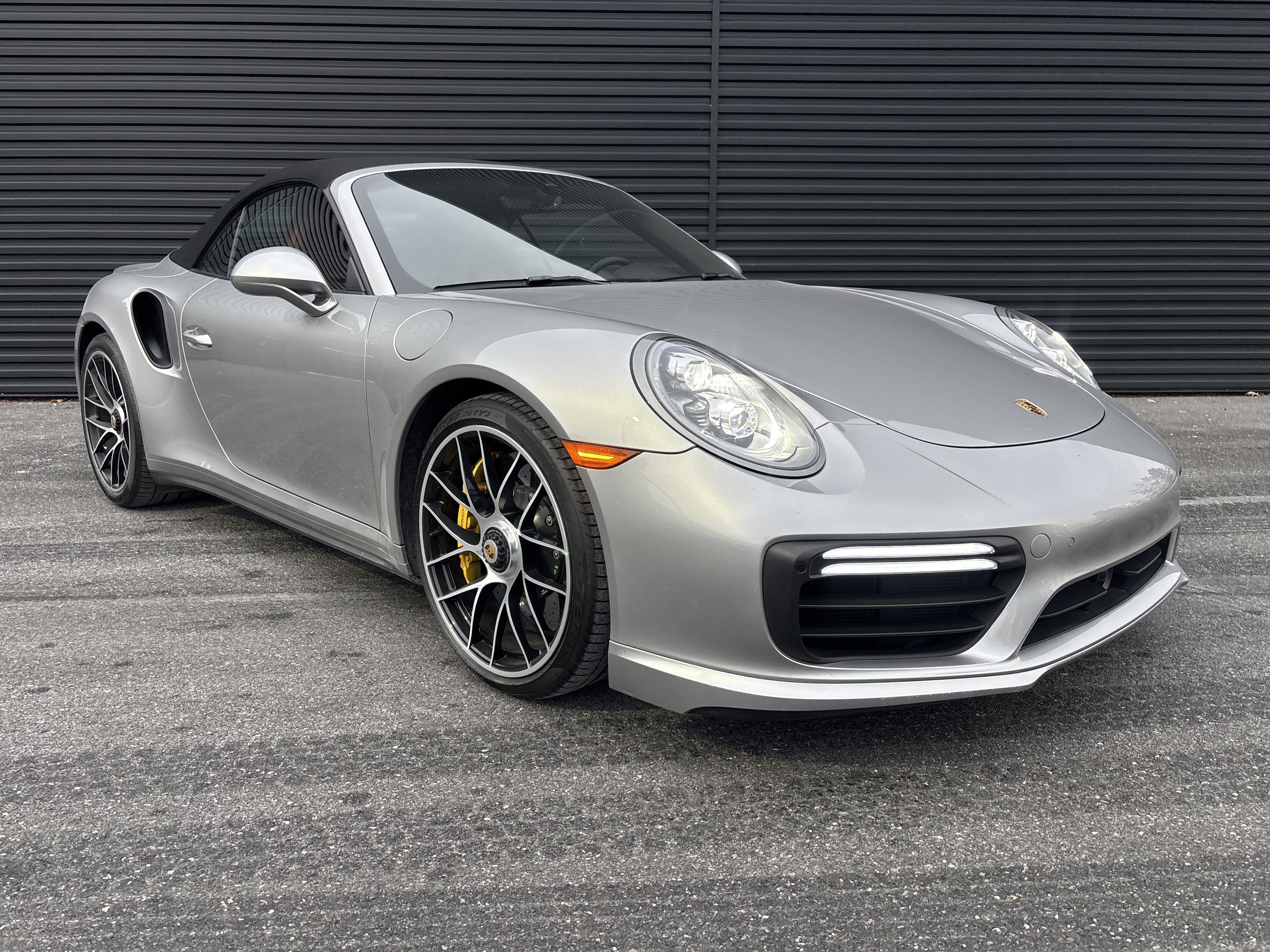 Certified 2019 Porsche 911 Turbo image 9