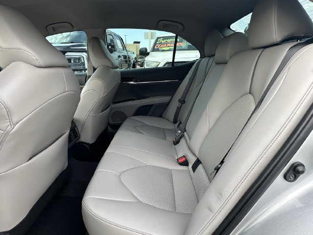 Used 2022 Toyota Camry XLE FWD image 28