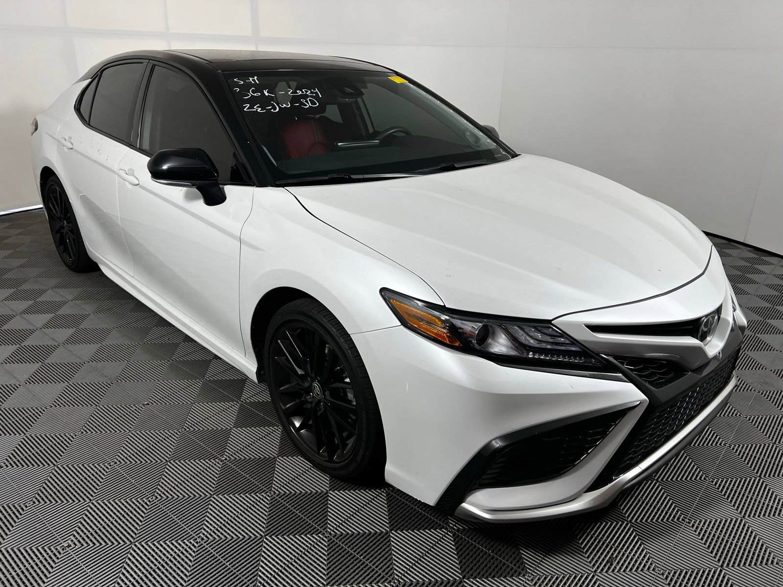 Used 2024 Toyota Camry XSE w/ Navigation Package FWD image 3