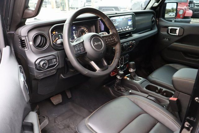 Used 2025 Jeep Wrangler Unlimited Rubicon 392 image 16