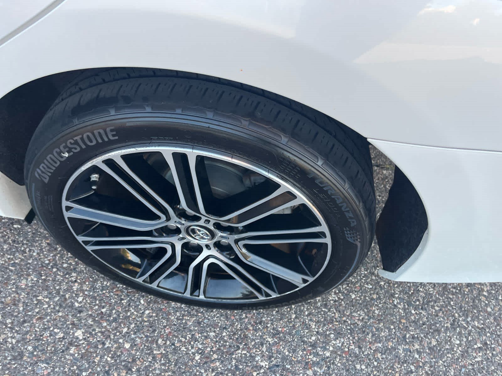 Used 2016 Toyota Camry SE FWD image 7