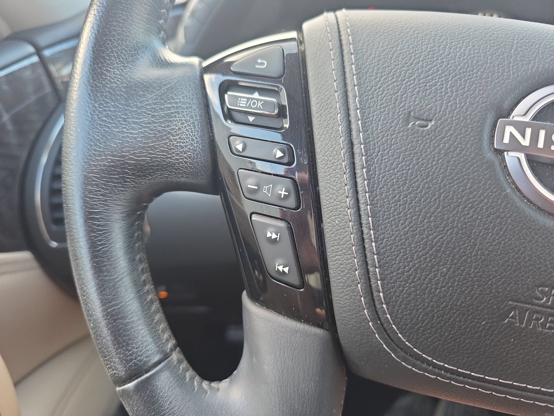 Used 2021 Nissan Armada Platinum AWD/4WD image 17