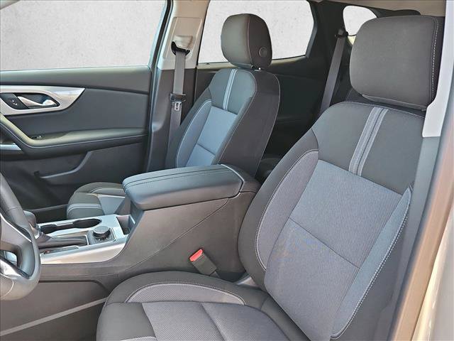 New 2026 Chevrolet Blazer LT w/ Midnight/Sport Edition FWD image 4