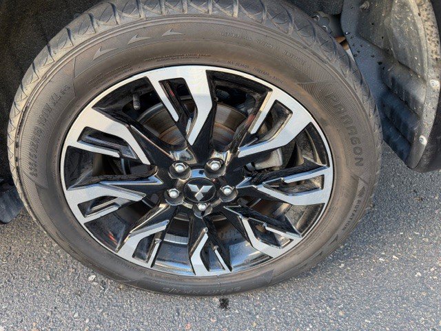 Used 2018 Mitsubishi Outlander SEL image 11