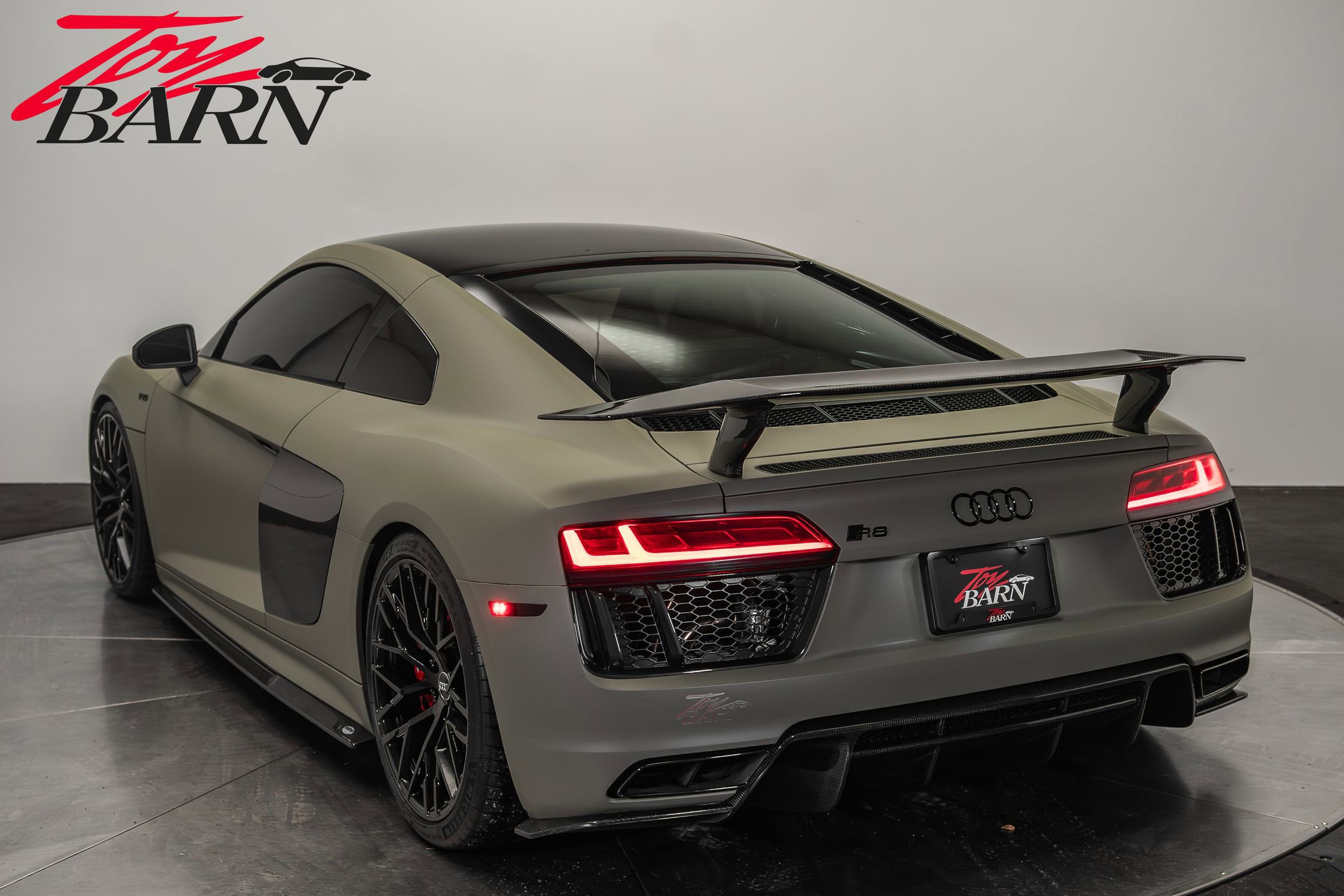 Used 2017 Audi R8 V10 plus image 14
