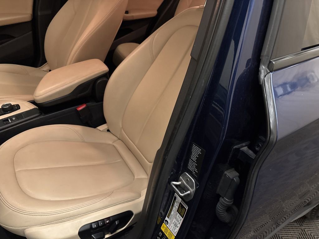 Used 2017 BMW X1 xDrive28i image 9