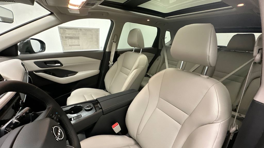 New 2026 Nissan Rogue Dark Armor AWD/4WD image 9