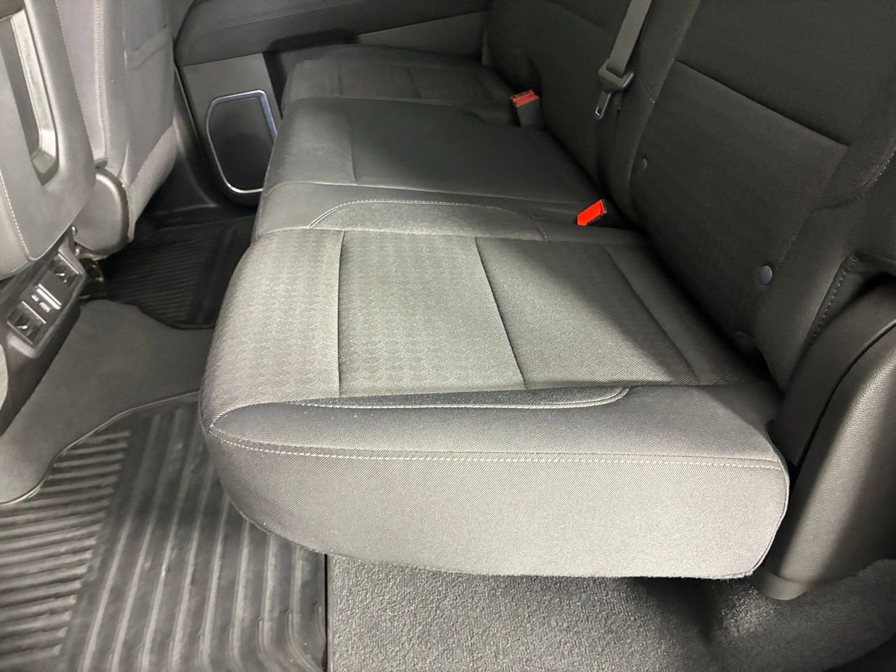 Used 2024 Chevrolet Silverado 1500 LT image 28