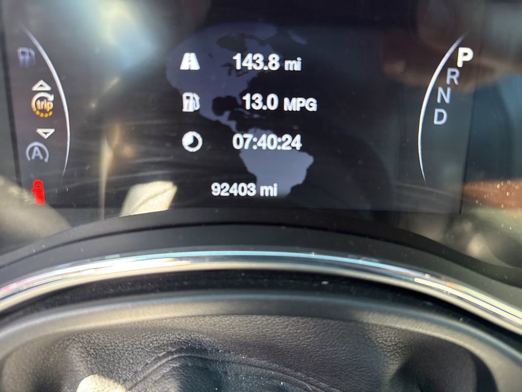 Used 2018 Jeep Grand Cherokee Altitude image 41