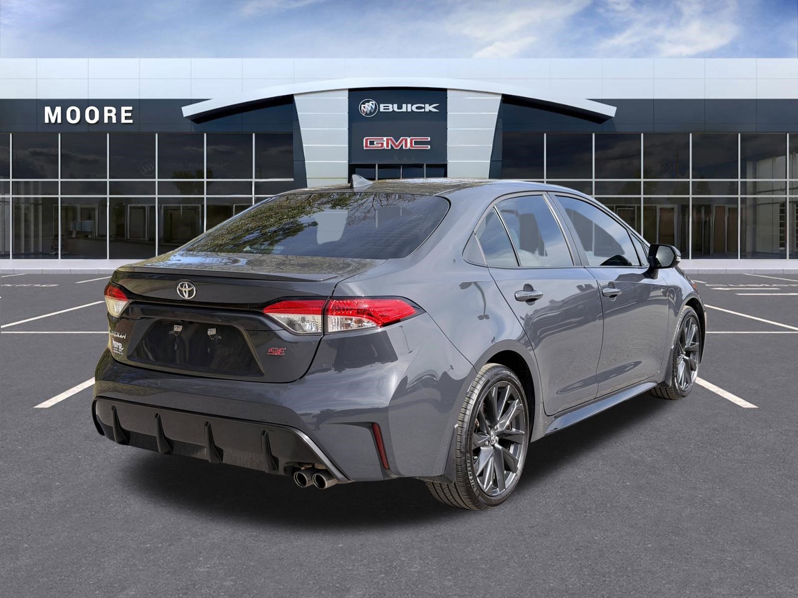 Used 2025 Toyota Corolla SE FWD image 5